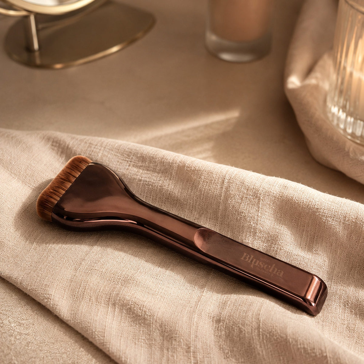 Bluscha Flat Foundation Brush brons detailfoto