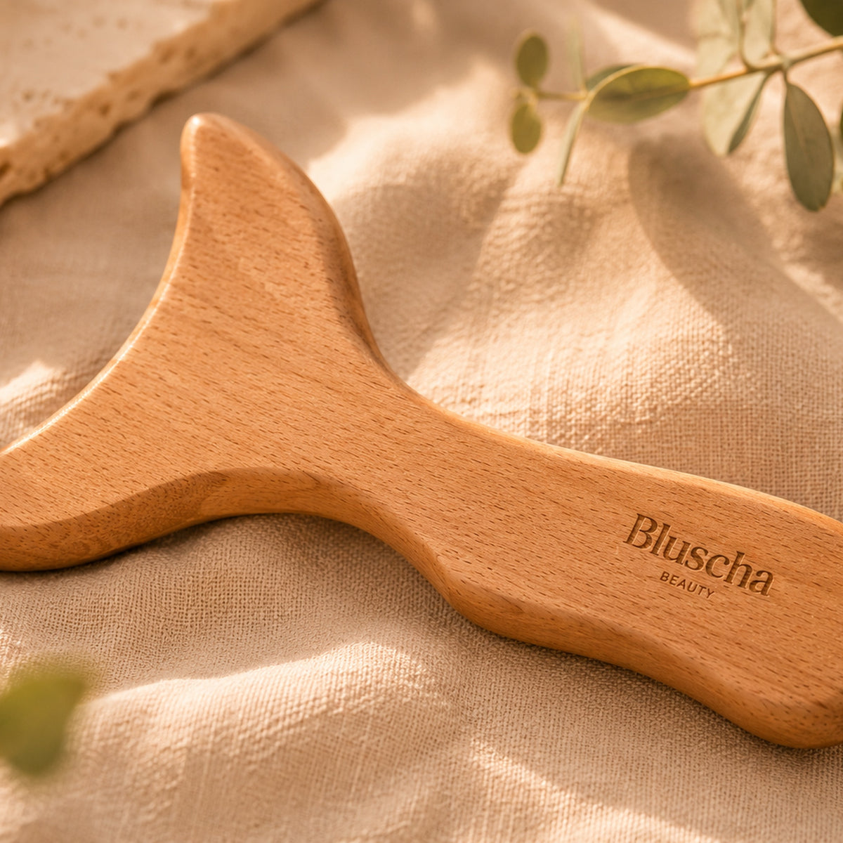 Bluscha houten gua sha massagetool detail