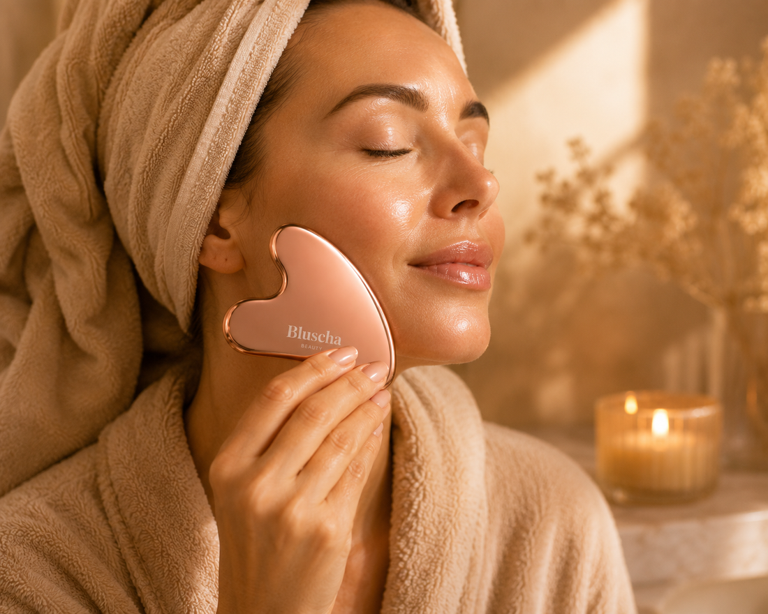 Bluscha® RVS Gua Sha Rose Goud – Premium Gezichtsmassage Tool van Roestvrij Staal | Inclusief Luxe Opbergzakje